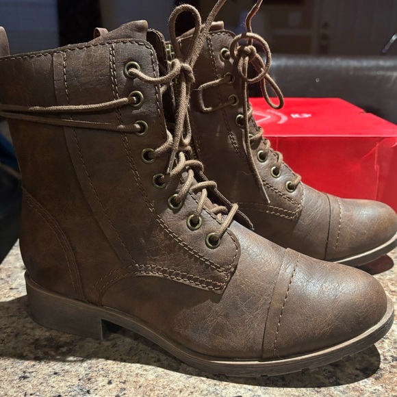 Women’s True Craft Boots, Sz 8, NWB - Picture 1 of 3